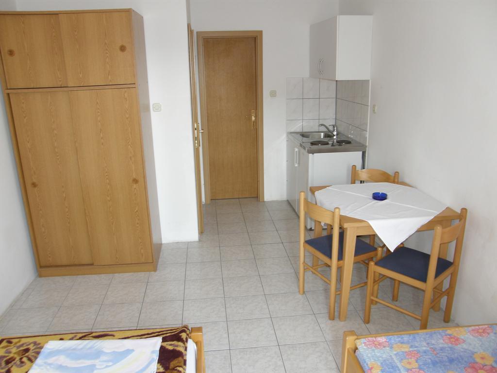 Guest House & Restaurant Adriatic Klek Exterior photo