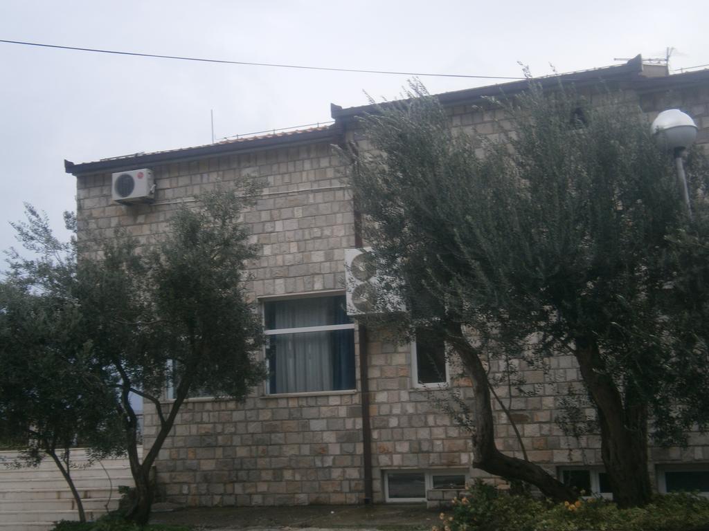 Guest House & Restaurant Adriatic Klek Exterior photo